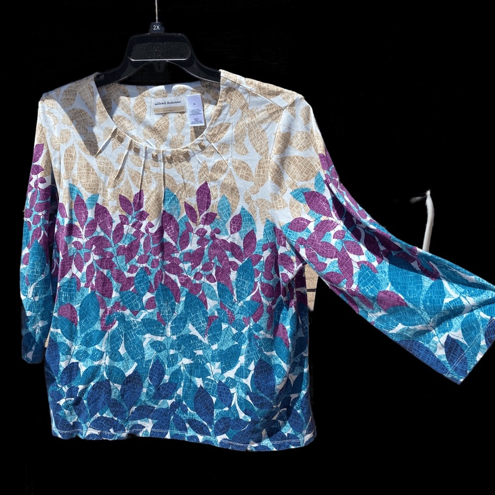 Cream/Beige and Teal/Purple Top